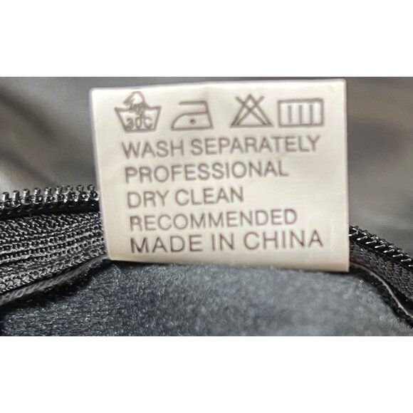 NWT Micas Black Faux Leather Mini Skirt With Side Zipper Rushed Front Side - Picture 13 of 16